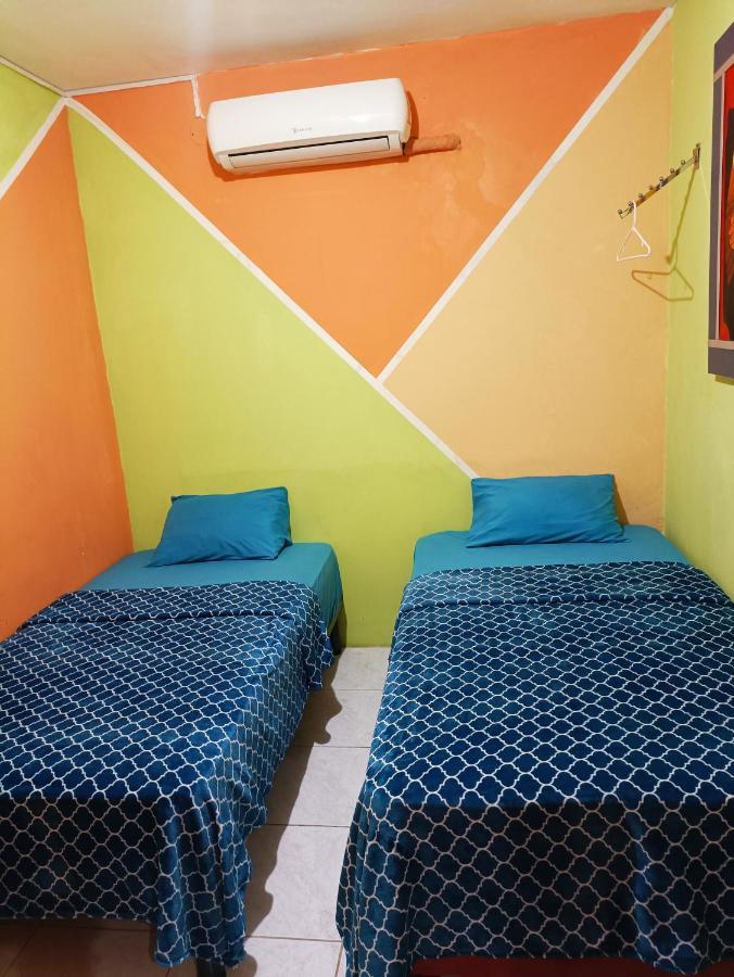 Hostal Venecia -Tu Casa En Manta. Εξωτερικό φωτογραφία