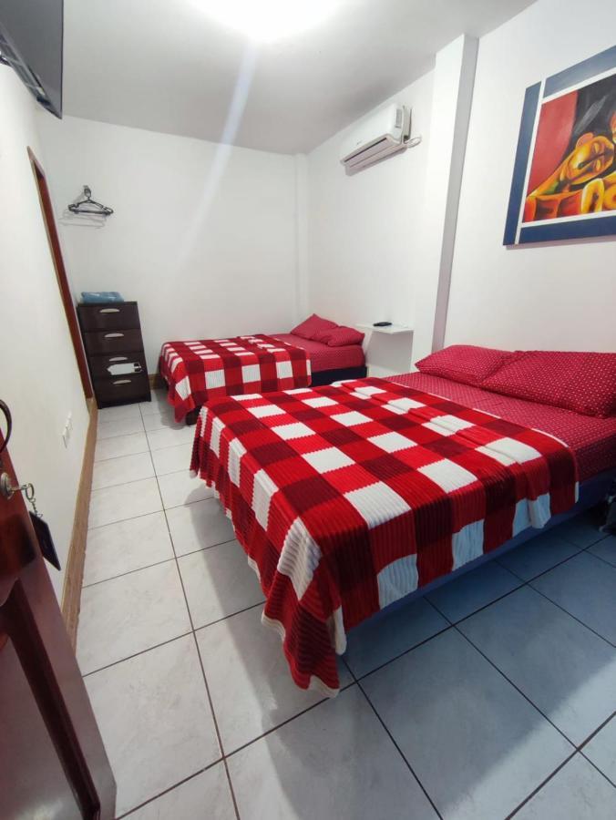Hostal Venecia -Tu Casa En Manta. Εξωτερικό φωτογραφία