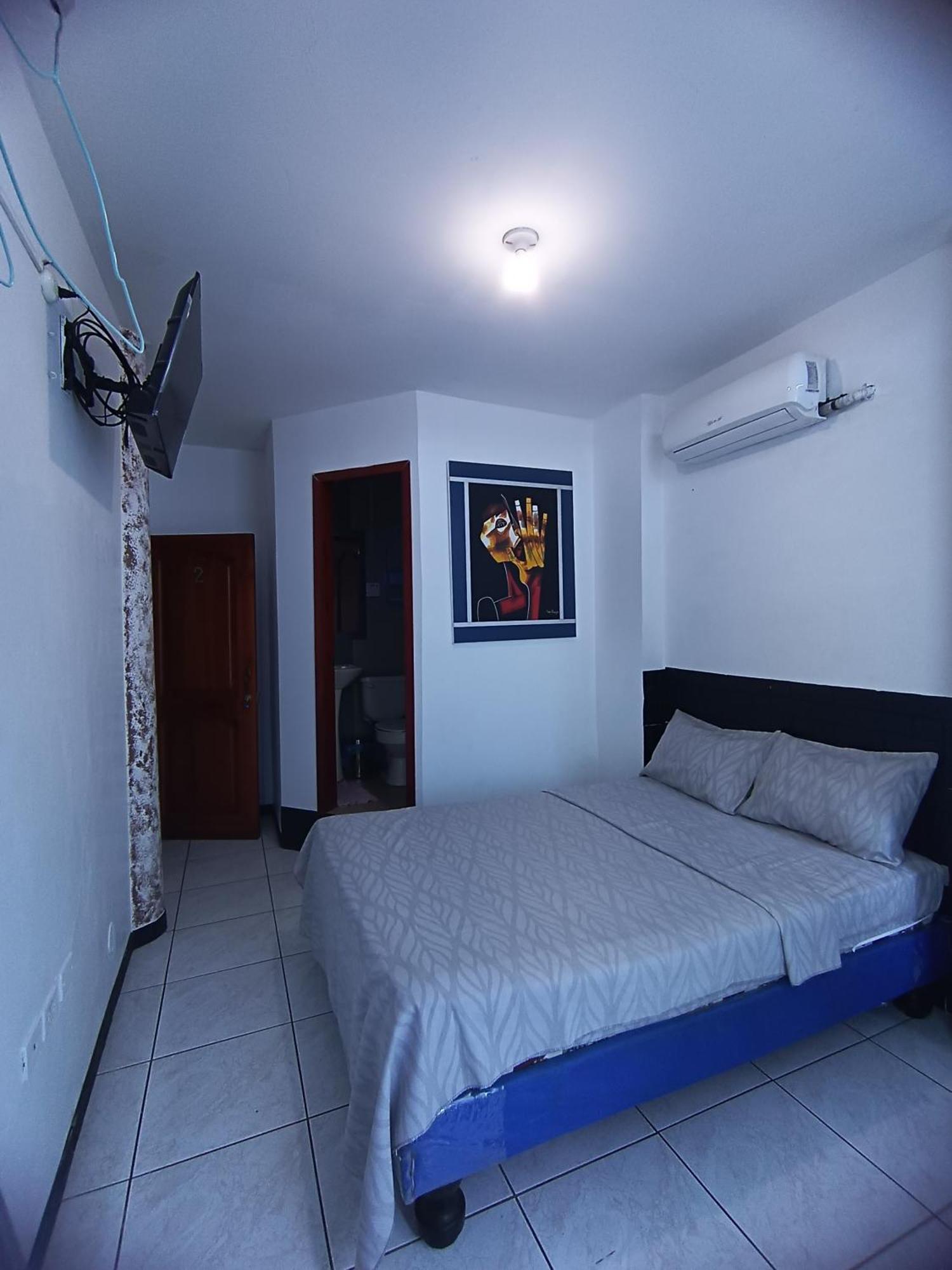 Hostal Venecia -Tu Casa En Manta. Εξωτερικό φωτογραφία