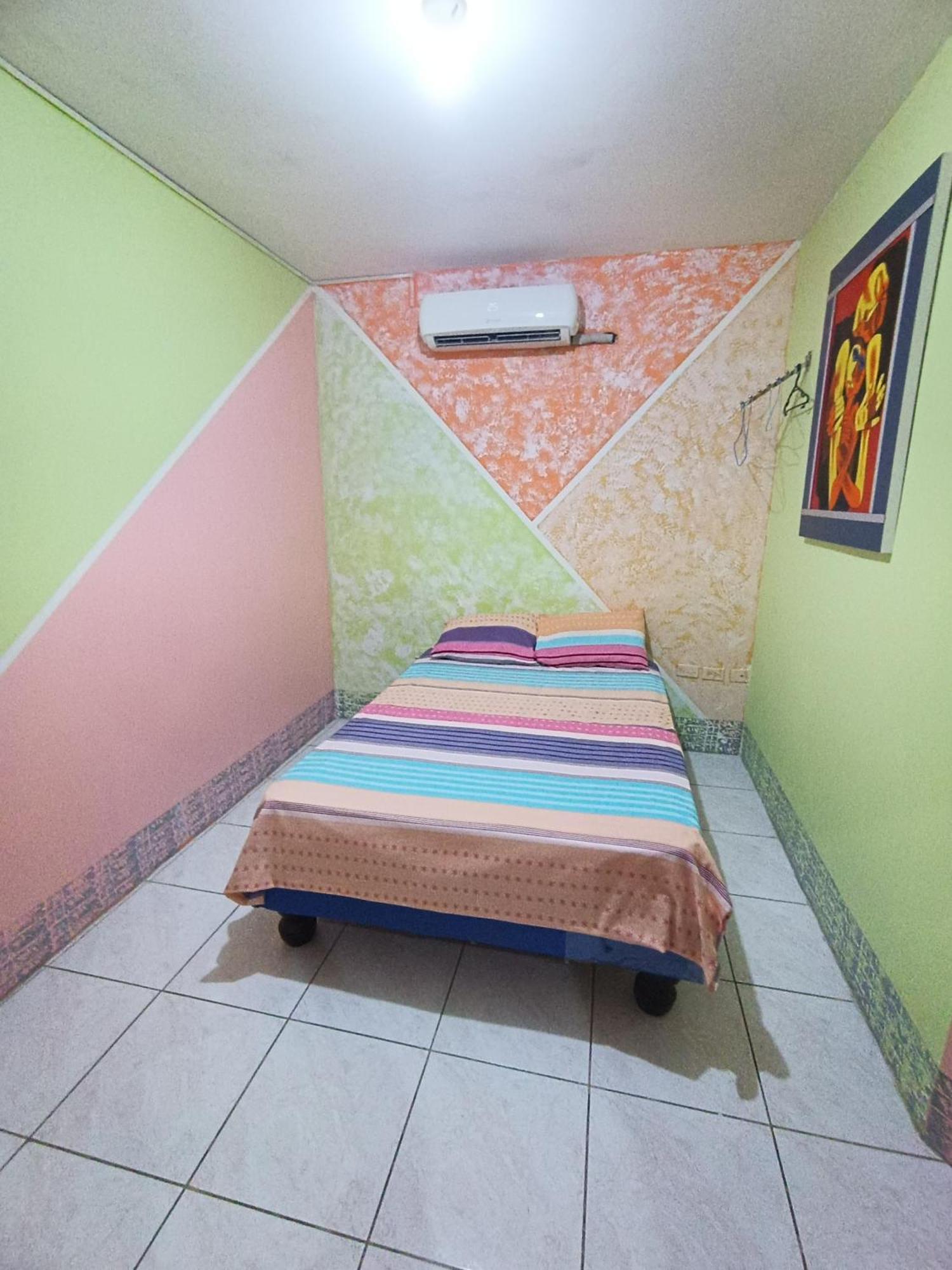 Hostal Venecia -Tu Casa En Manta. Εξωτερικό φωτογραφία