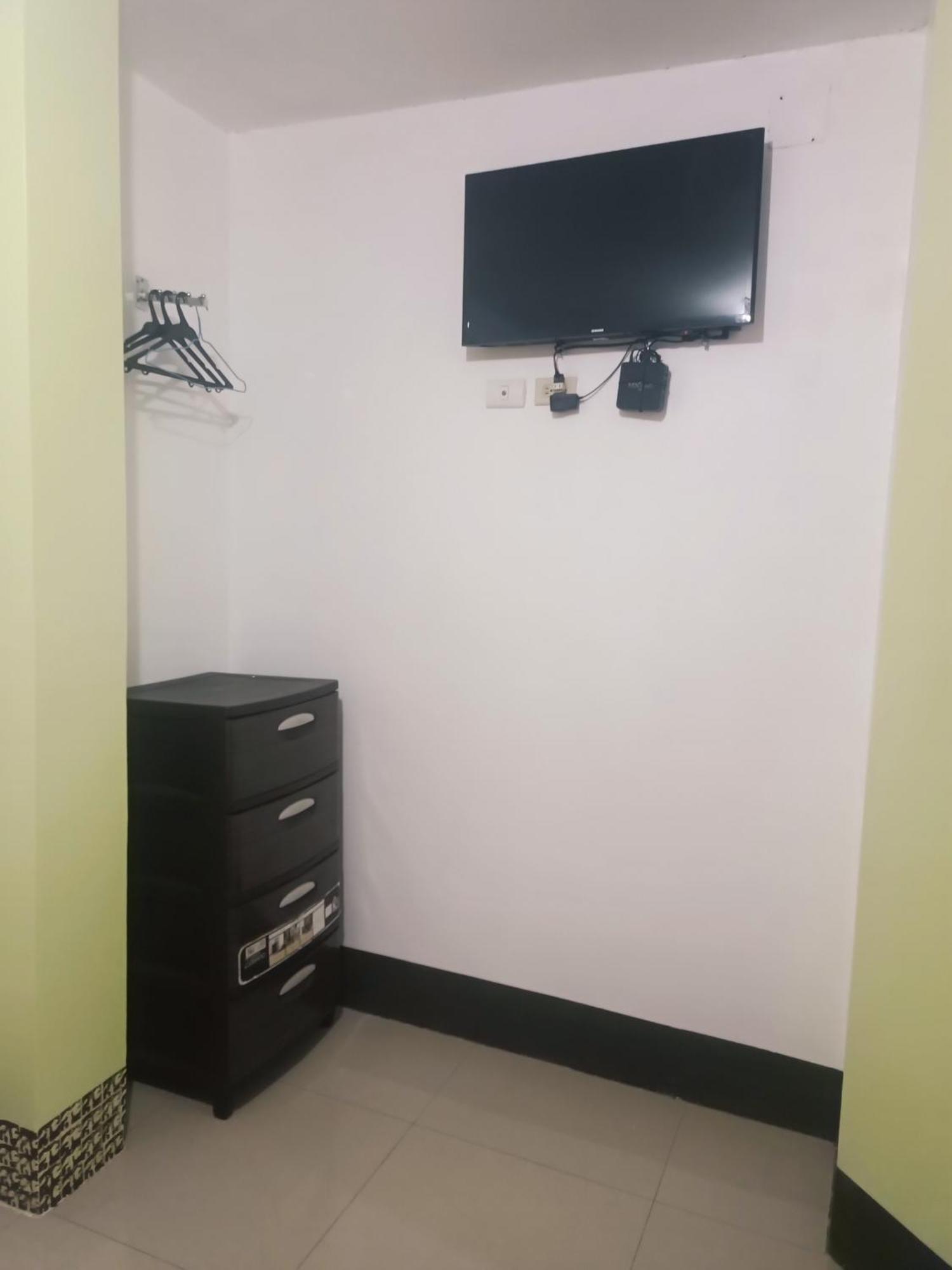 Hostal Venecia -Tu Casa En Manta. Εξωτερικό φωτογραφία