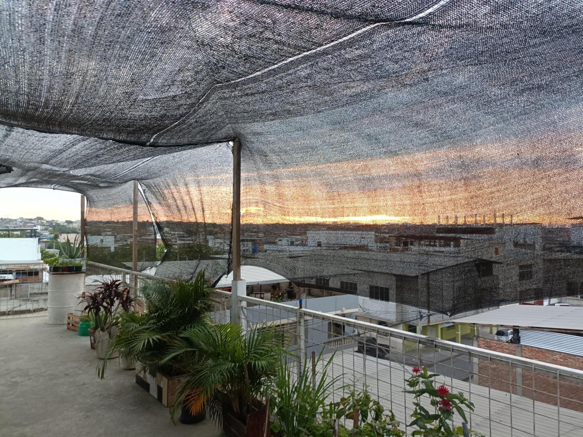 Hostal Venecia -Tu Casa En Manta. Εξωτερικό φωτογραφία