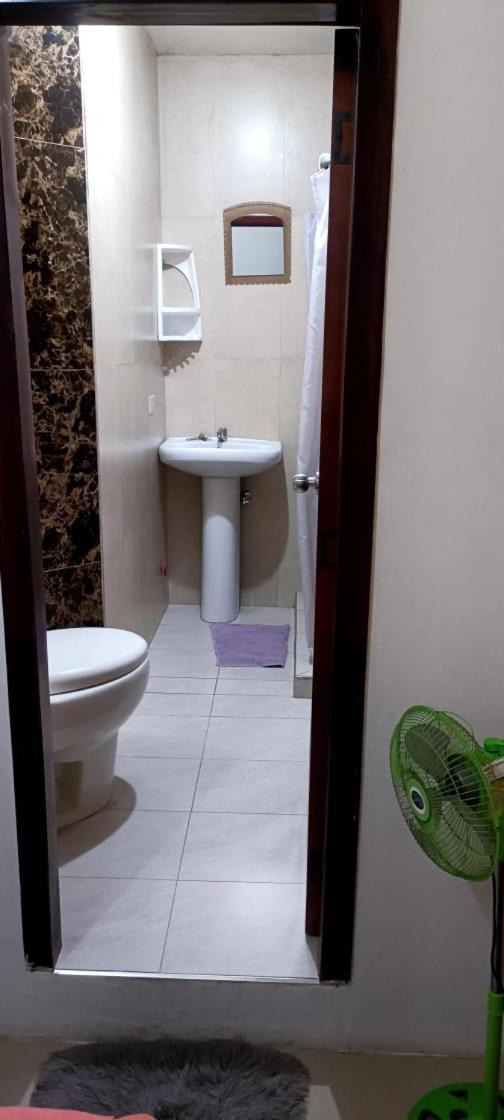 Hostal Venecia -Tu Casa En Manta. Εξωτερικό φωτογραφία